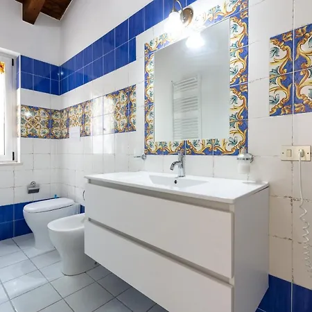 Bed & Breakfast Botti House *